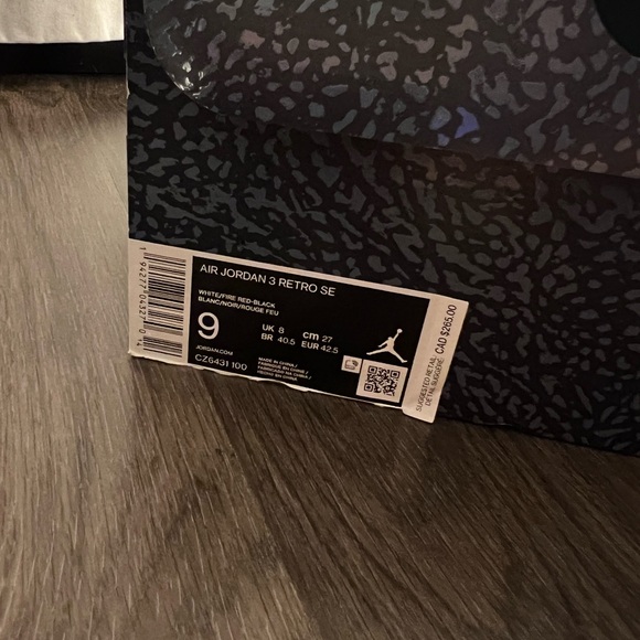 Jordan 3 Fire Red - Picture 3 of 8